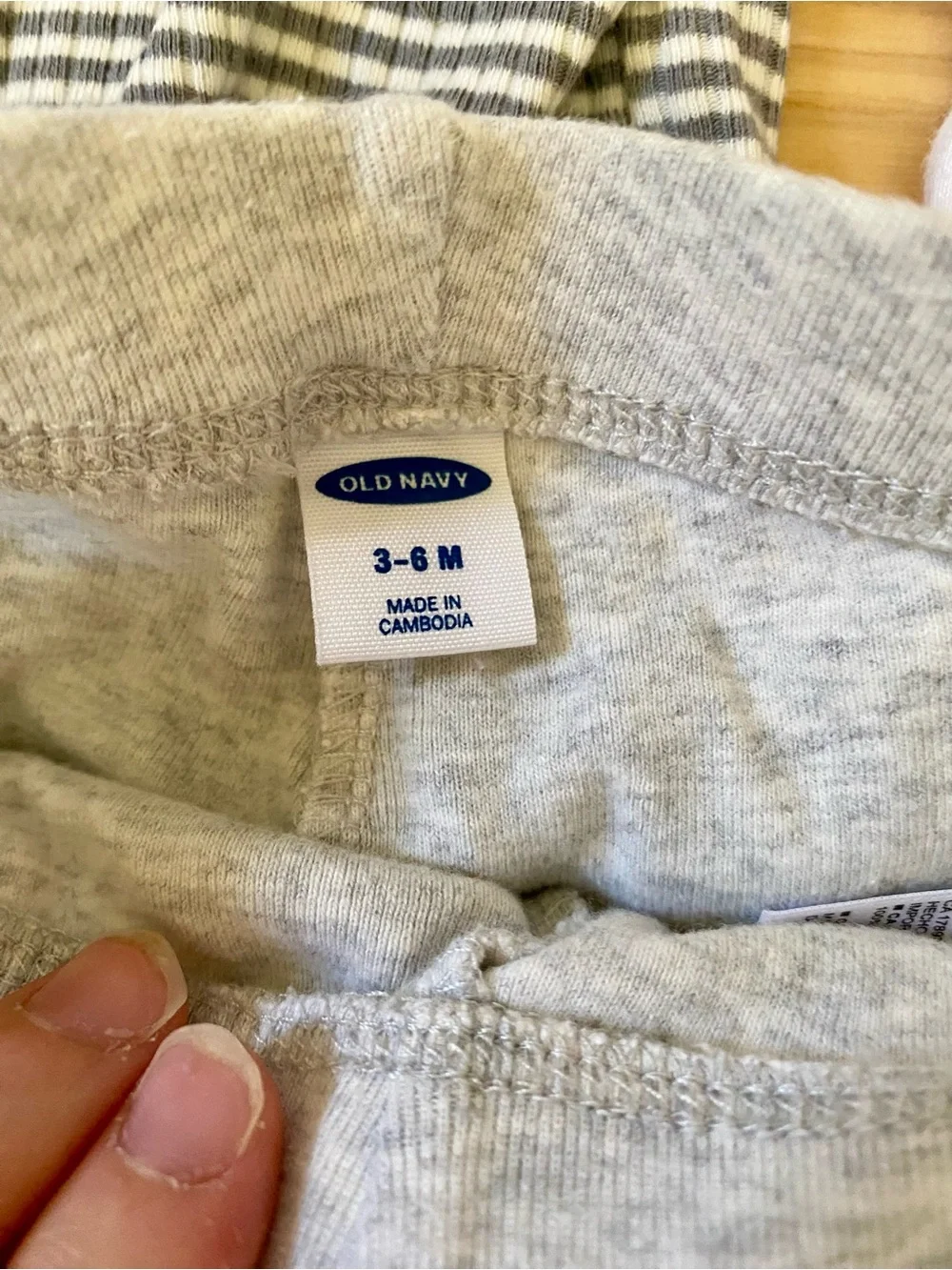 Baby Clothes Set of 4, 3-6 months, Bodysuits and pants Old Navy, Cat & Jack
